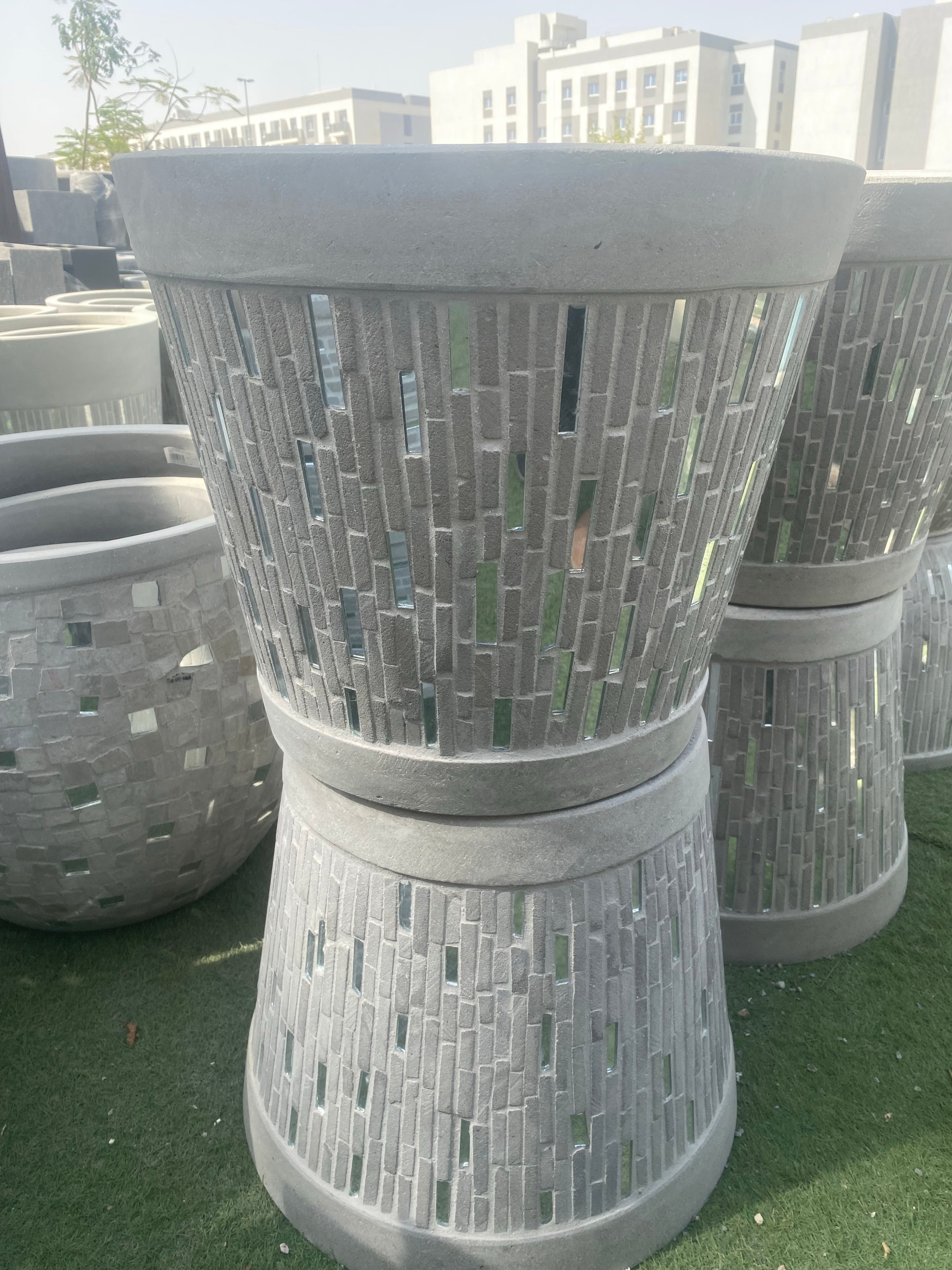 cementry pots (s678)