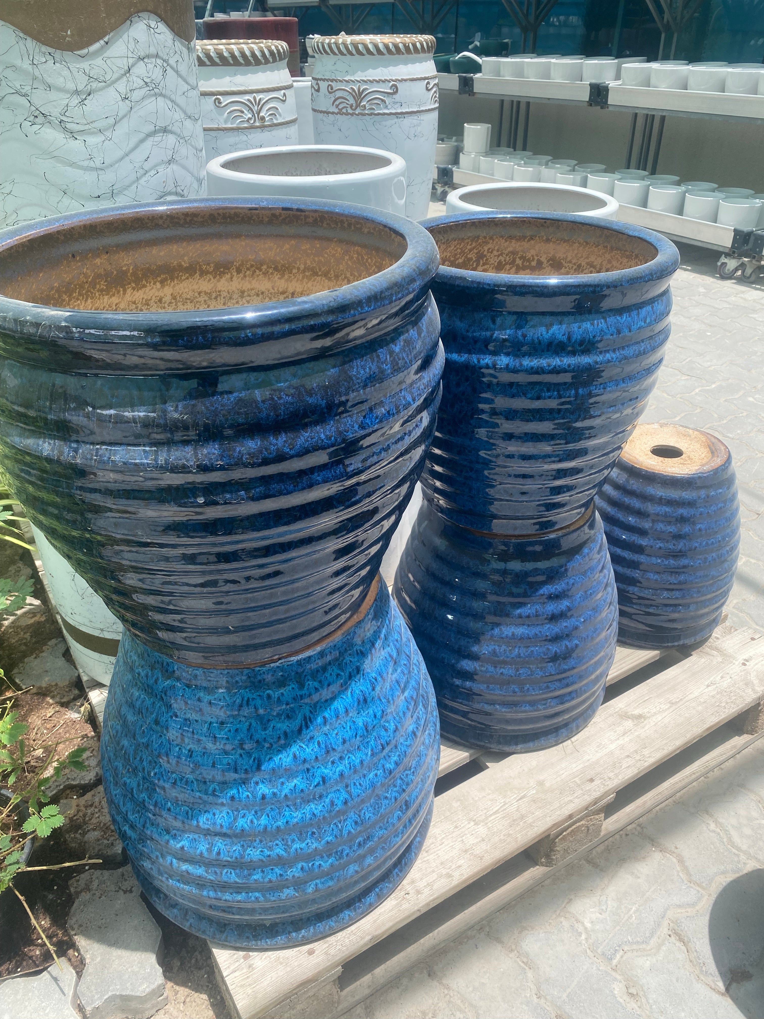 Ceramic pots