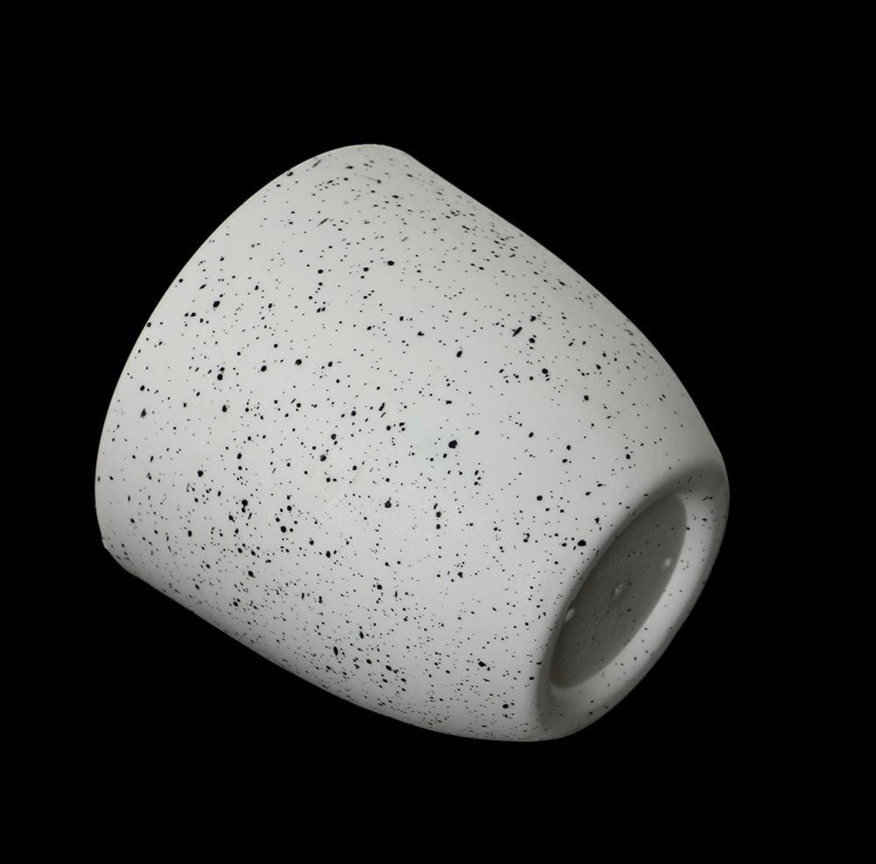 Material: Plastic. Frost Plastic Plant Pots-P02-T-PY