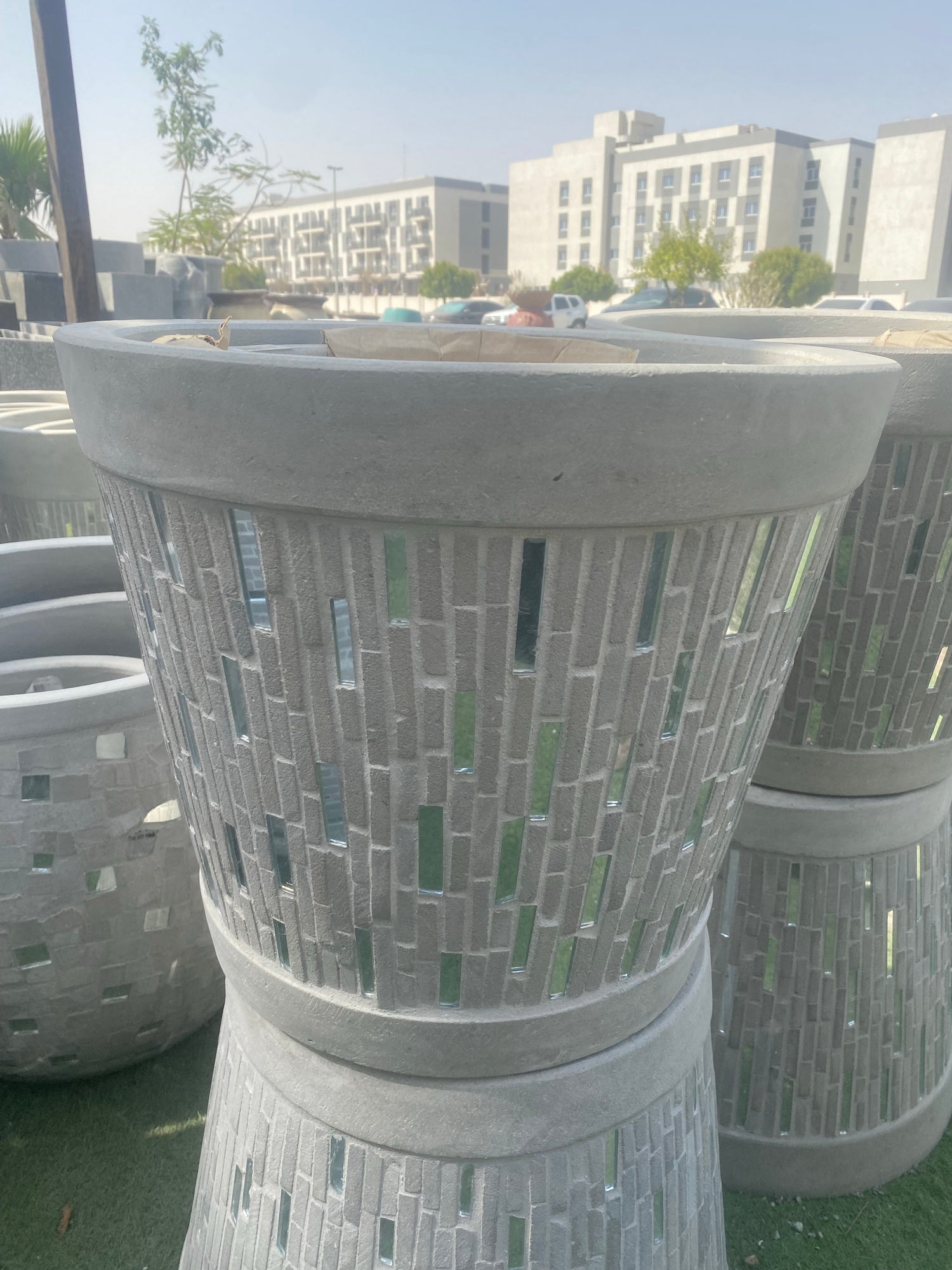 cementry pots (s678)