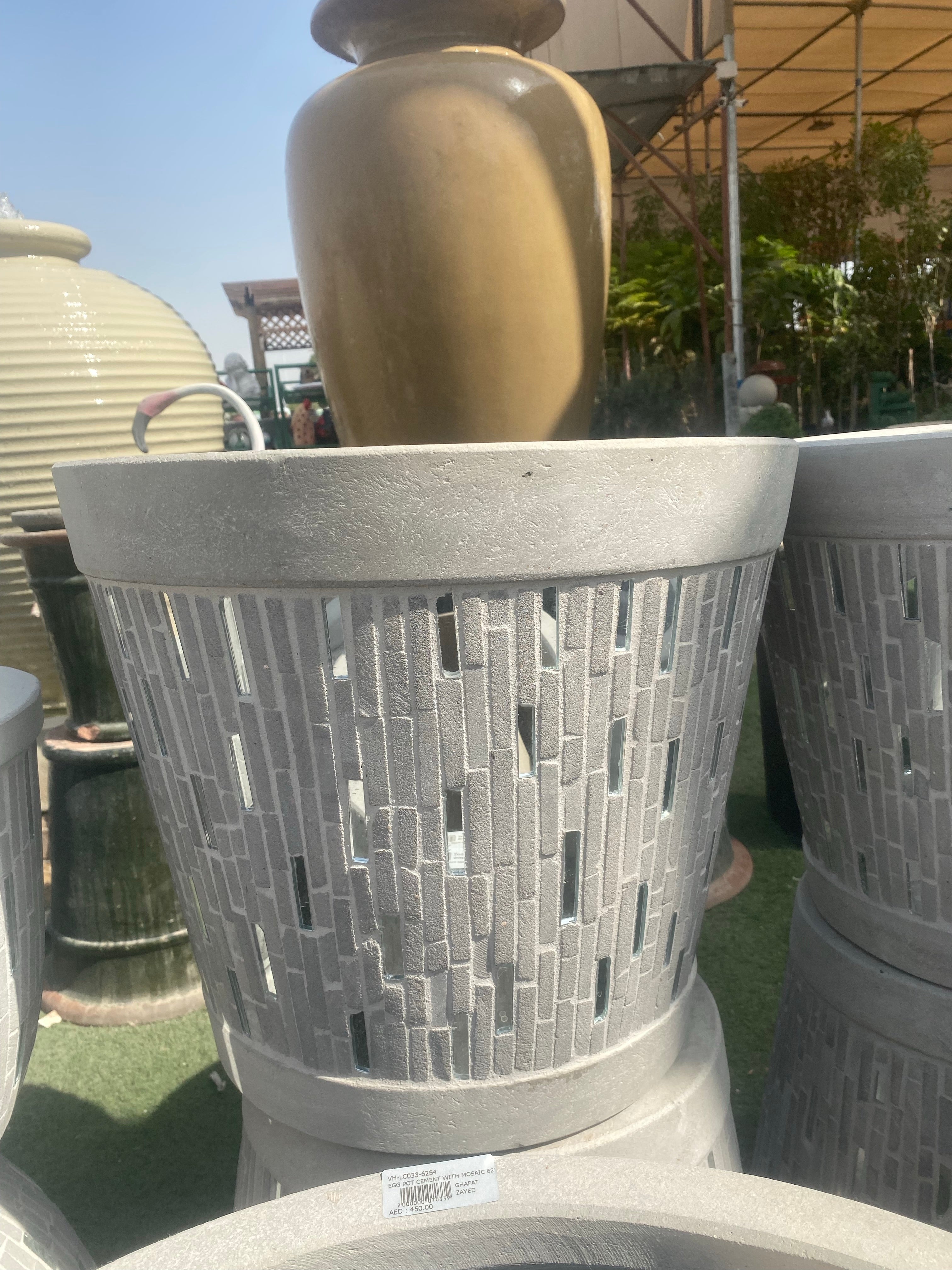 Cementry pots (S678)