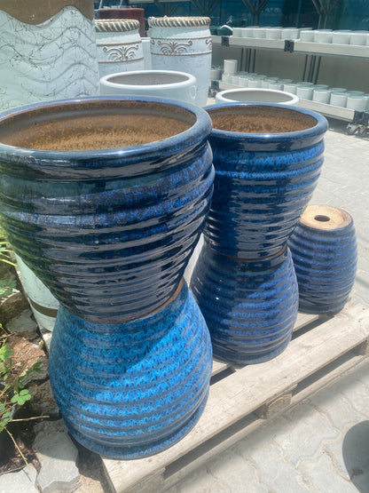 Ceramic pots