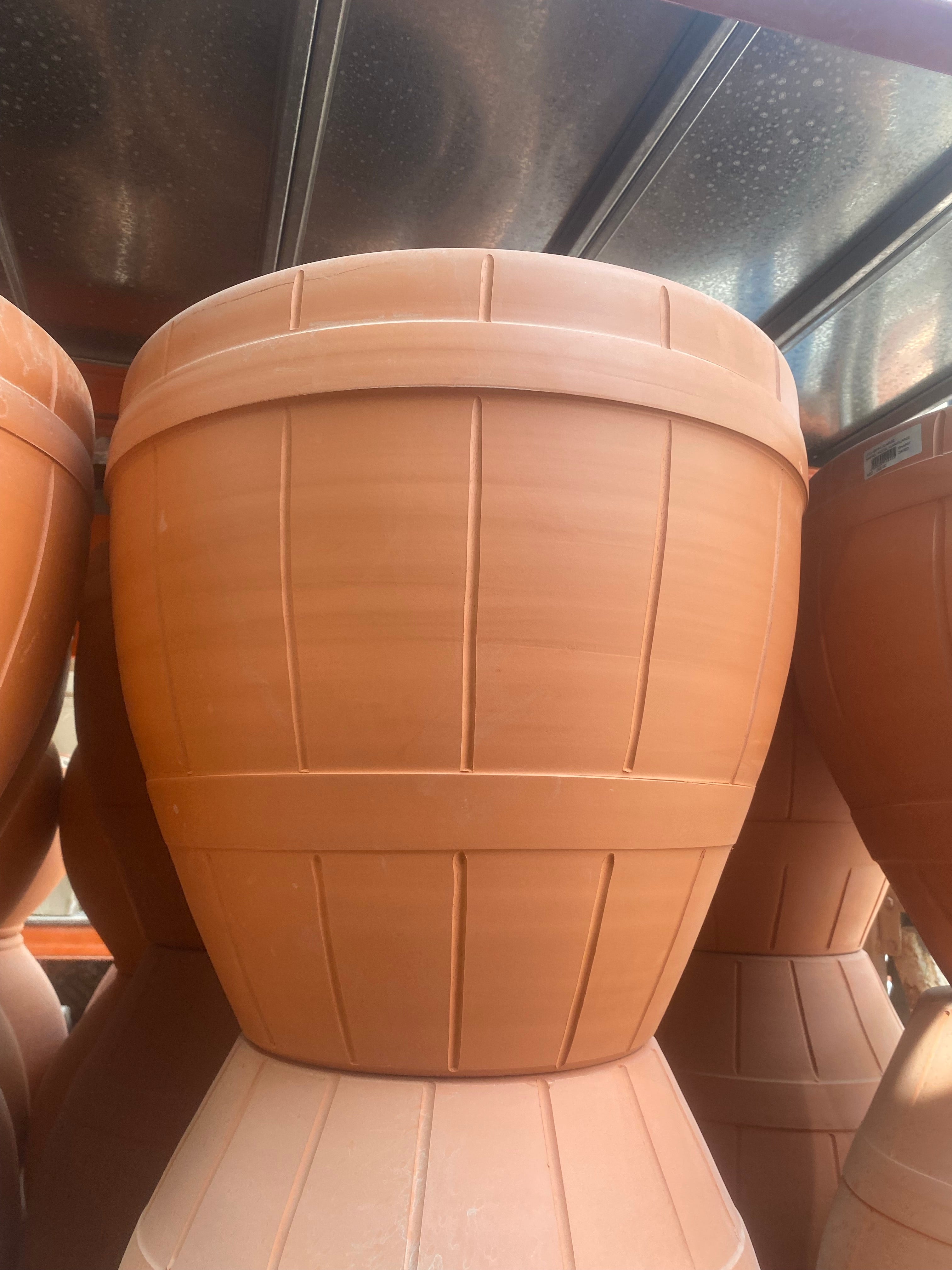 terracotta pots (S45)