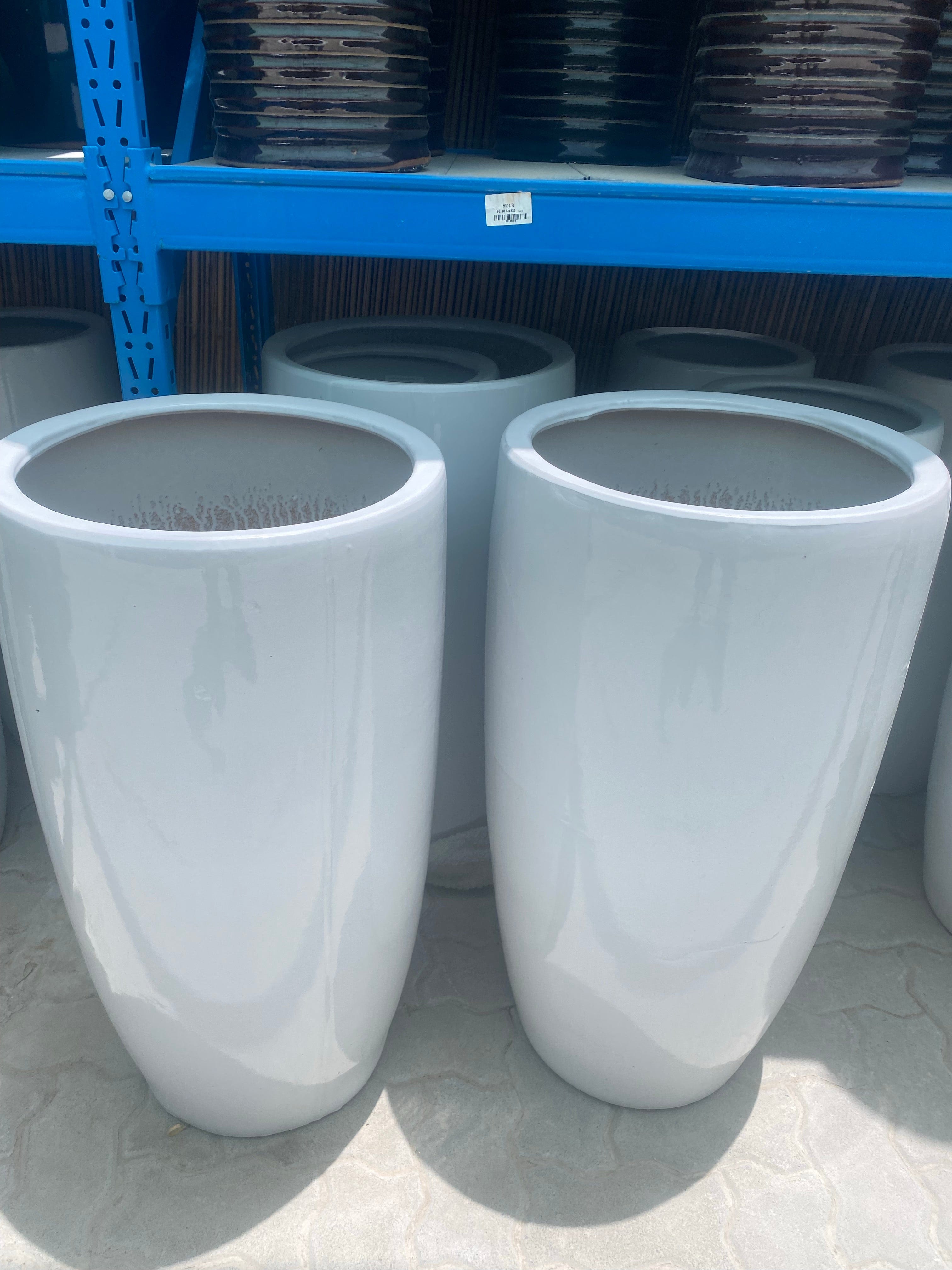 White ceramic tall pots A9